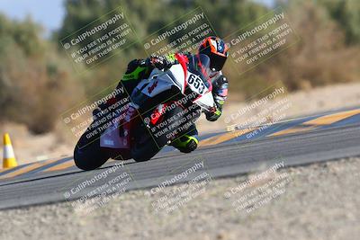 media/Jan-14-2024-SoCal Trackdays (Sun) [[2e55ec21a6]]/Turn 7 (140pm)/